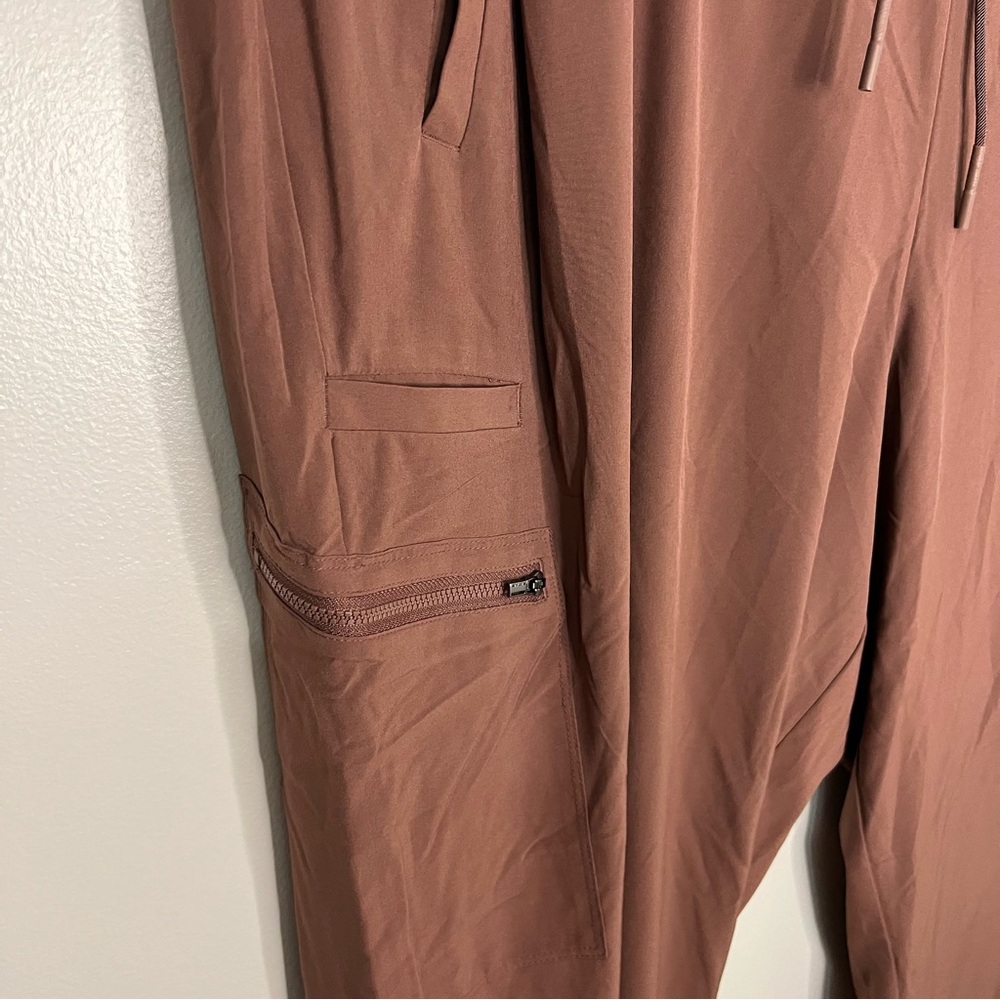 NWT Athleta Venture Pant Mauve Women's Size 26 Athleticwear Athleisure - Picture 6 of 8